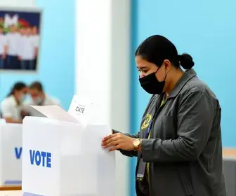 apuração ao vivo dos votos em Suzano